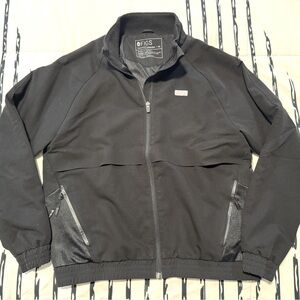 FIGS Women’s Sydney Scrub Jacket (Black)